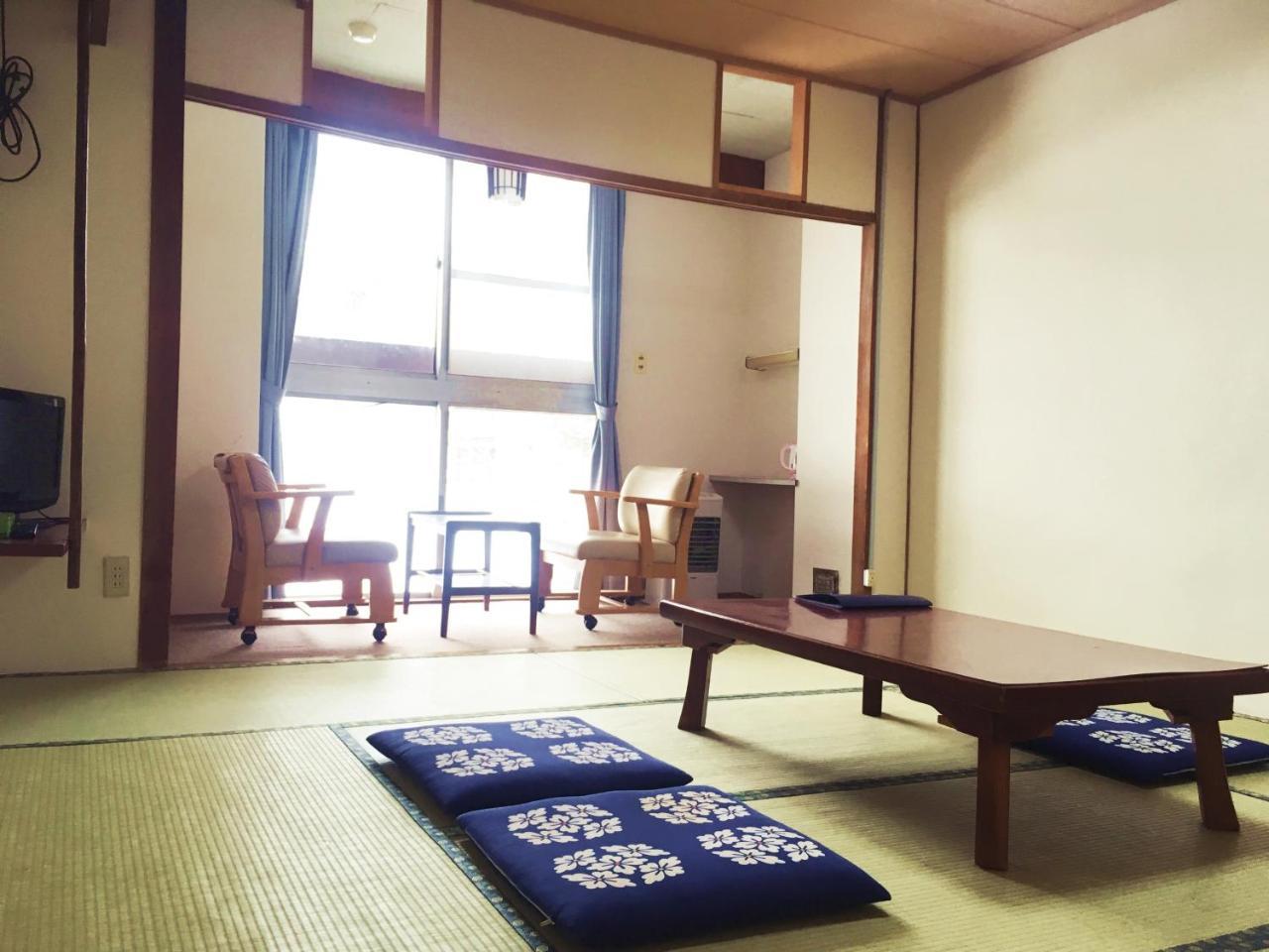 Hotel Biei Shirogane No Yu Exterior foto